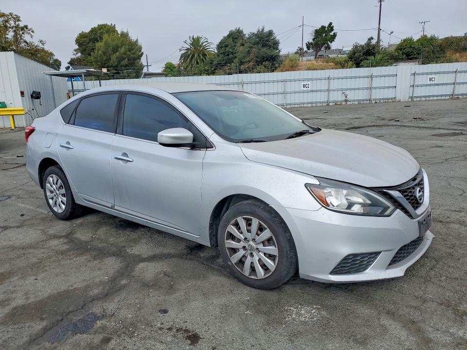 Продажа на аукционе авто 2019 Nissan Sentra, vin: 3N1AB7AP7KY253279, номер лота: 65231566