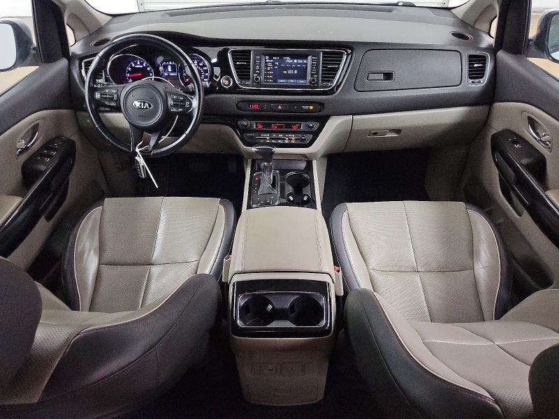 68700006 :رقم المزاد ، KNDMC5C15J6348093 vin ، 2018 Kia Sedona مزاد بيع