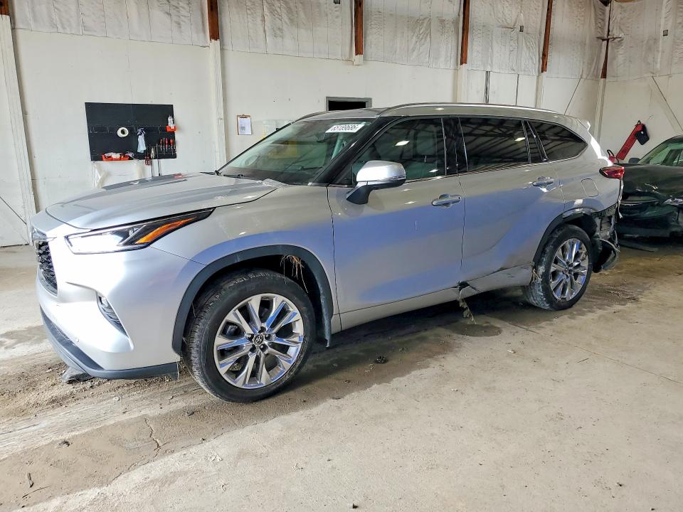 2021 Toyota Highlander მანქანა იყიდება აუქციონზე, vin: 5TDDZRBH1MS123971, აუქციონის ნომერი: 65189686