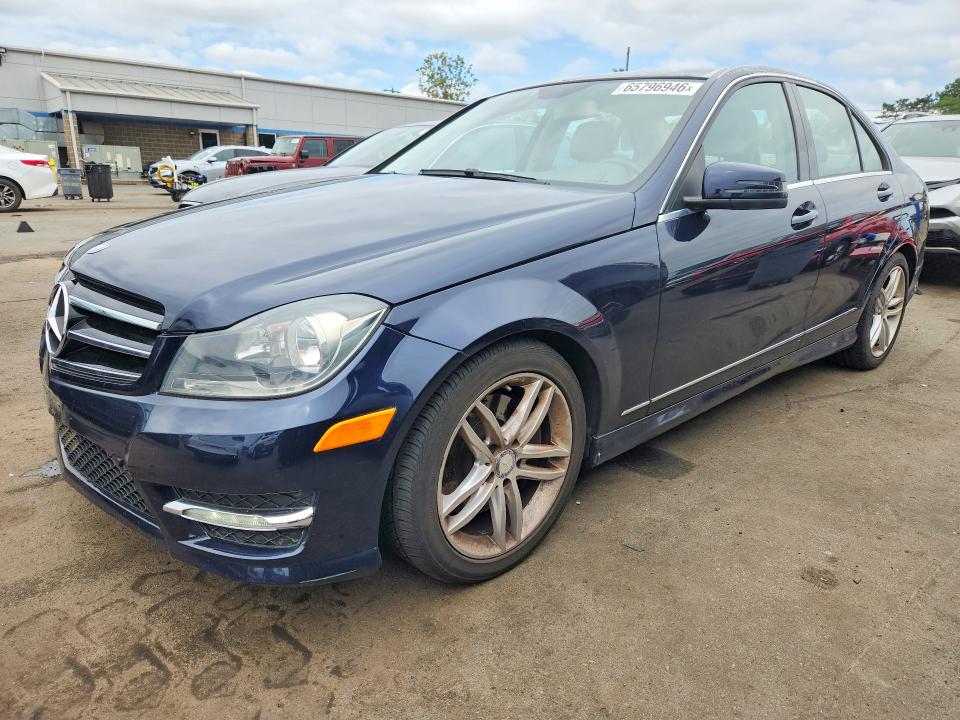 Продажа на аукционе авто 2014 Mercedes-benz C, vin: WDDGF8AB6ER322923, номер лота: 65796946