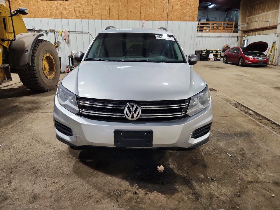 Продажа на аукционе авто 2015 Volkswagen Tiguan, vin: WVGBV7AX0FW585467, номер лота: 65416986