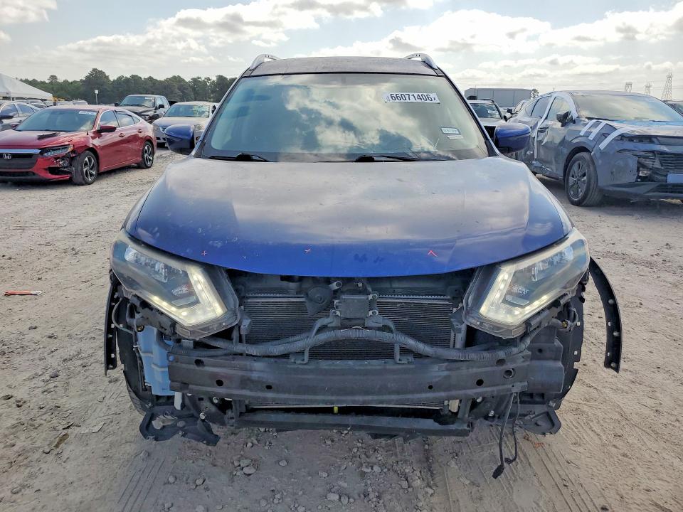 66071406 :رقم المزاد ، KNMAT2MV9JP560086 vin ، 2018 Nissan Rogue مزاد بيع