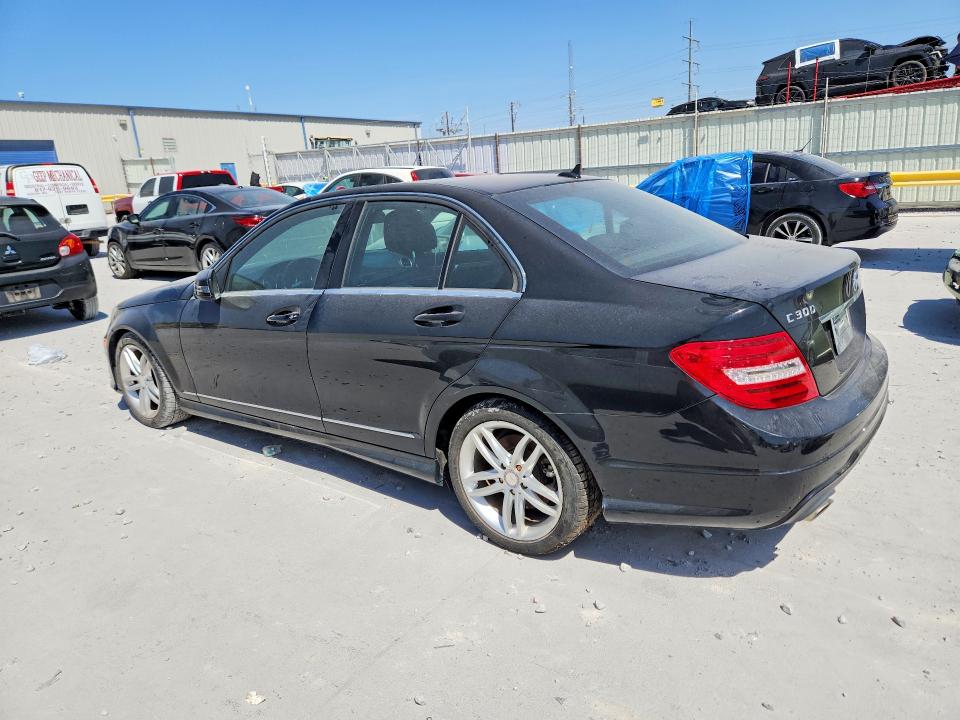 66073476 :رقم المزاد ، WDDGF8AB0DA778106 vin ، 2013 Mercedes-benz C مزاد بيع