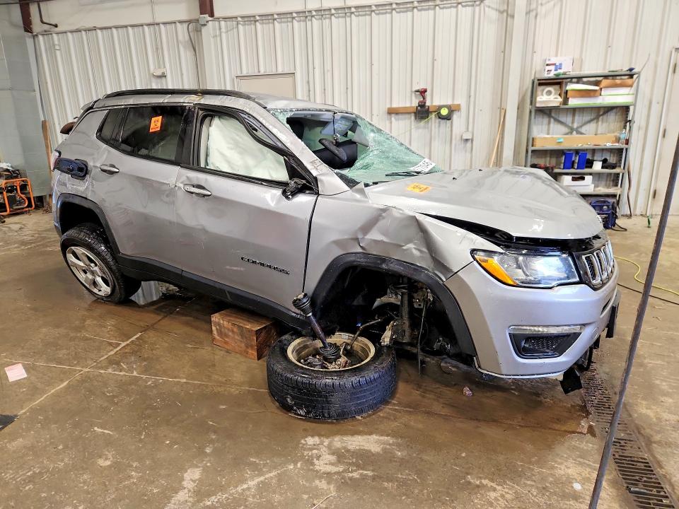 Продажа на аукционе авто 2018 Jeep Compass, vin: 3C4NJDBB0JT239707, номер лота: 64577046