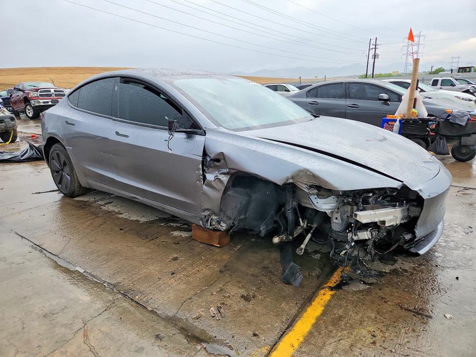 Продаж на аукціоні авто 2025 Tesla Model 3, vin: 5YJ3E1EB5SF939096, номер лоту: 64679556