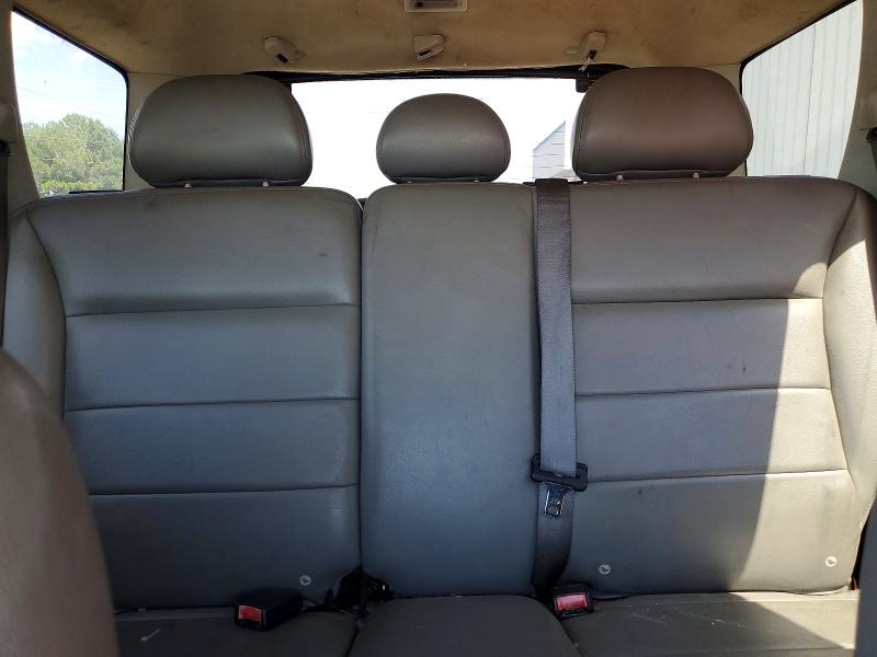 64400826 :رقم المزاد ، 1FMYU03115KA36007 vin ، 2005 Ford Escape مزاد بيع