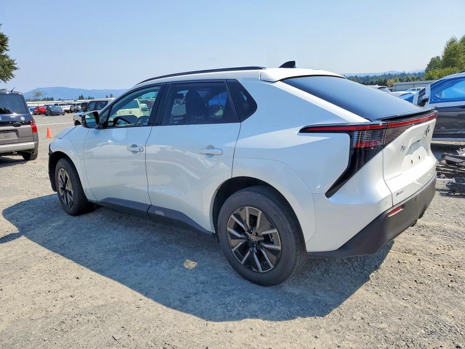 61612086 :رقم المزاد ، JTMBCAEBXTJ000294 vin ، 2026 Toyota Bz مزاد بيع