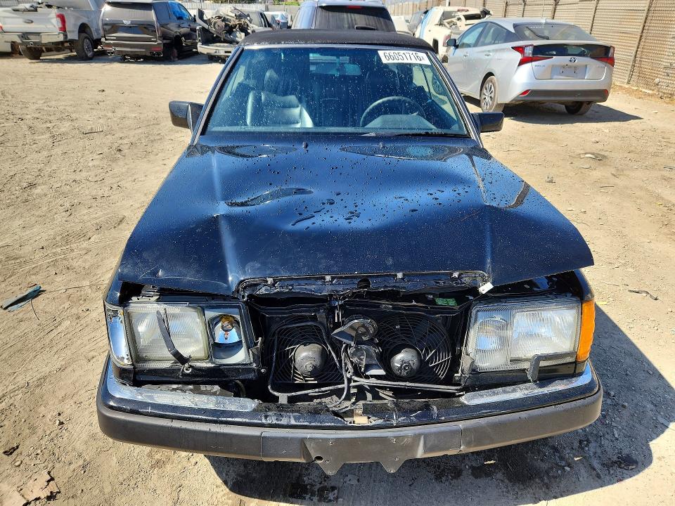 66051716 :رقم المزاد ، WDBEA66E9PB872165 vin ، 1993 Mercedes-benz 300 مزاد بيع