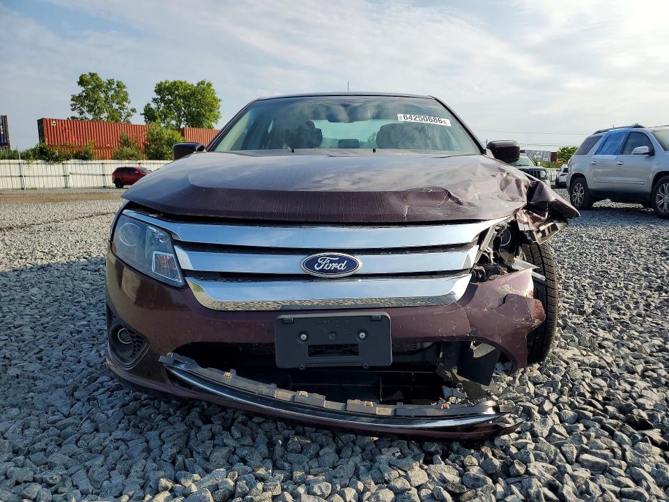 64250686 :رقم المزاد ، 3FAHP0HA5BR153302 vin ، 2011 Ford Fusion مزاد بيع