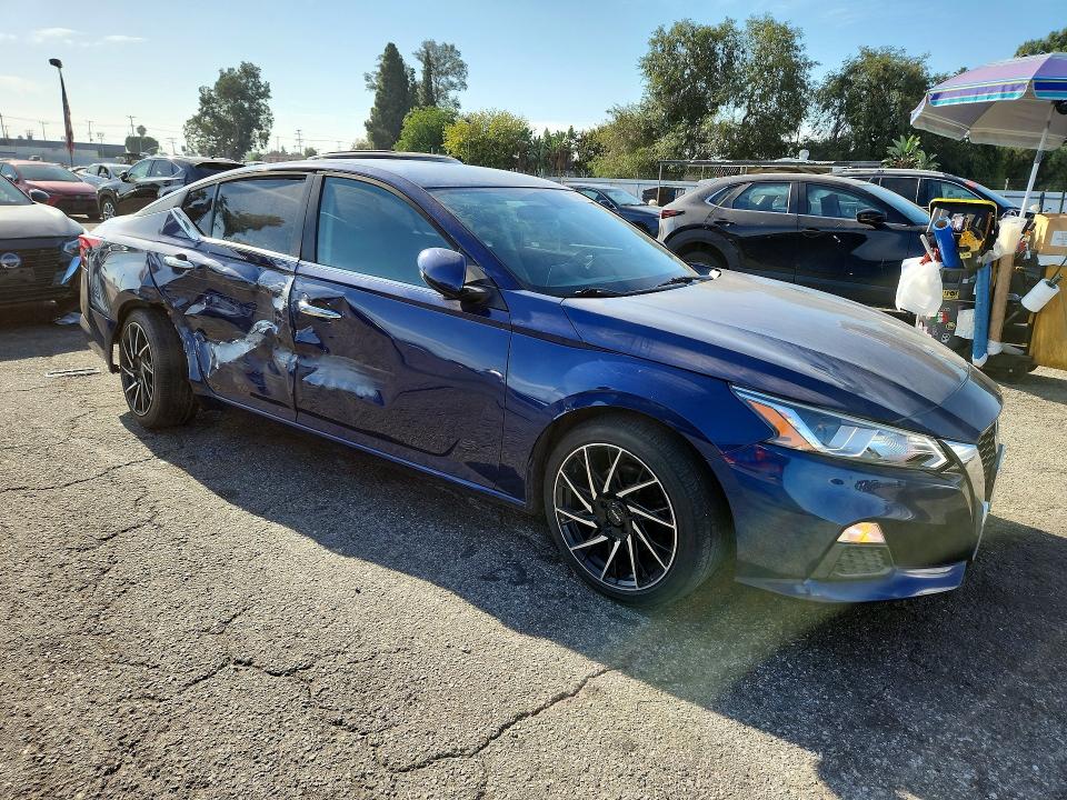 Продаж на аукціоні авто 2020 Nissan Altima, vin: 1N4BL4BV6LC200941, номер лоту: 65397066