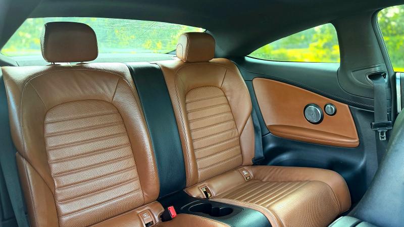 65121646 :رقم المزاد ، WDDWJ6EB9HF493728 vin ، 2017 Mercedes-benz C مزاد بيع
