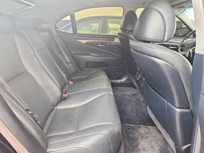 63513136 :رقم المزاد ، JTHCL5EF1G5026763 vin ، 2016 Lexus Ls مزاد بيع