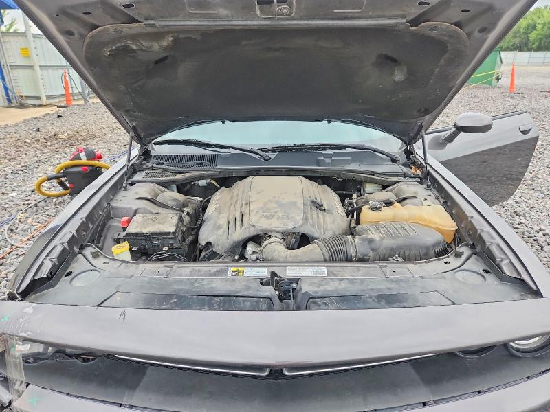 64580066 :رقم المزاد ، 2C3CDZAT7FH712402 vin ، 2015 Dodge Challenger مزاد بيع