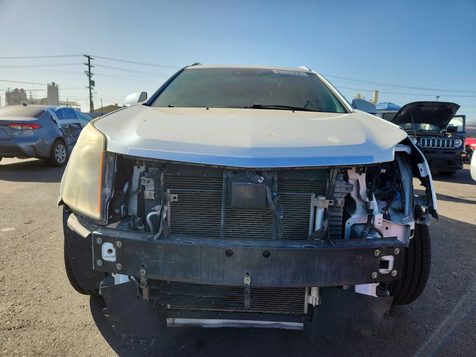 Продаж на аукціоні авто 2015 Cadillac Srx, vin: 3GYFNCE35FS573634, номер лоту: 63722096