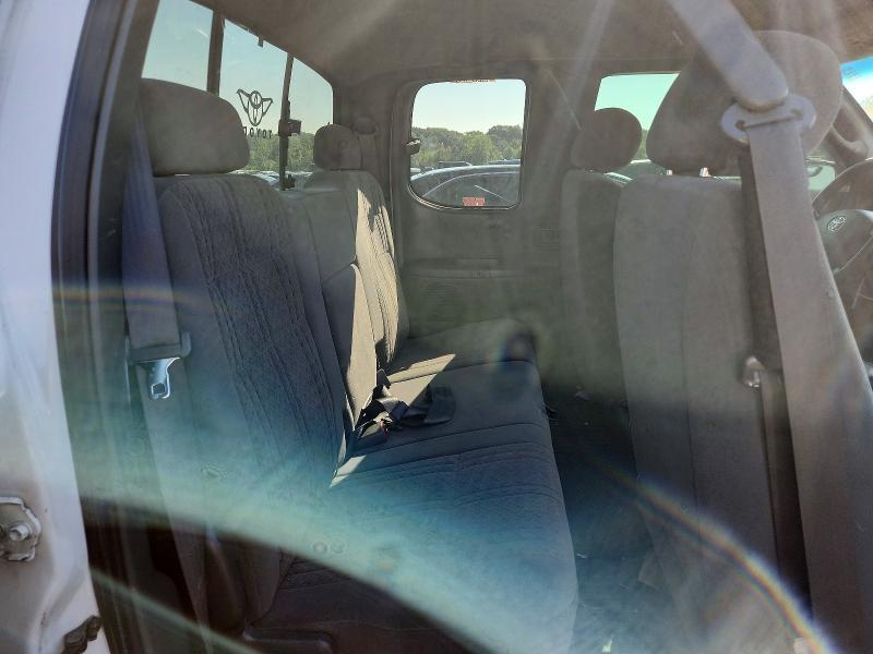 2004 Toyota Tundra მანქანა იყიდება აუქციონზე, vin: 5TBBT44134S451980, აუქციონის ნომერი: 64999976
