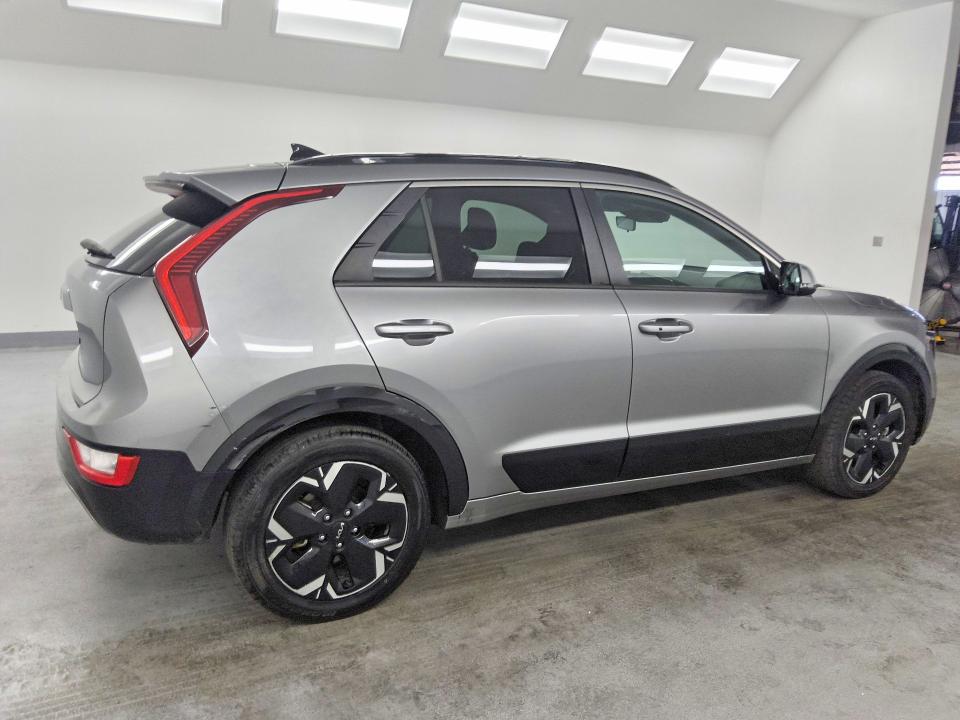 Продажа на аукционе авто 2023 Kia Niro, vin: KNDCR3L18P5028599, номер лота: 63355336
