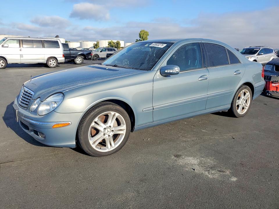 63803276 :رقم المزاد ، WDBUF56J06A863928 vin ، 2006 Mercedes-benz E مزاد بيع