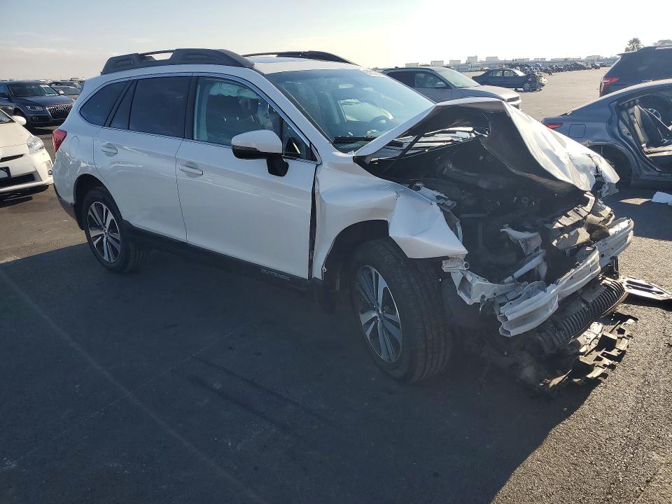 2018 Subaru Outback მანქანა იყიდება აუქციონზე, vin: 4S4BSANC3J3347846, აუქციონის ნომერი: 64309296