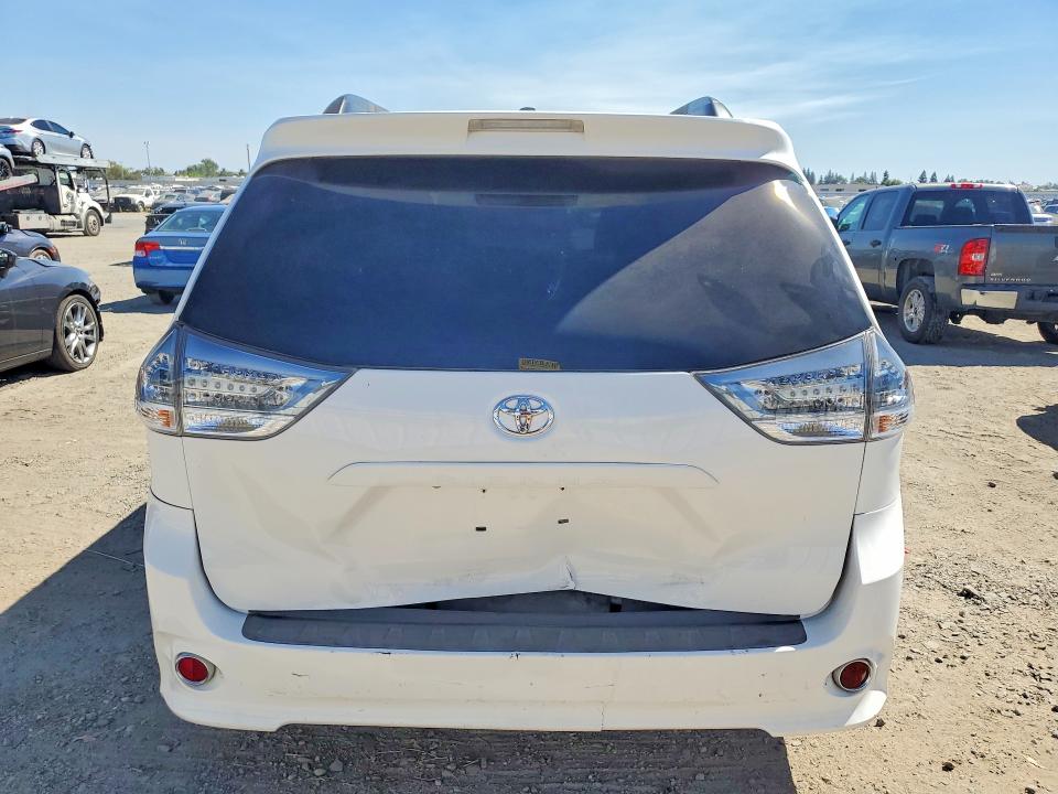Продаж на аукціоні авто 2016 Toyota Sienna, vin: 5TDXK3DC1GS710207, номер лоту: 66192486