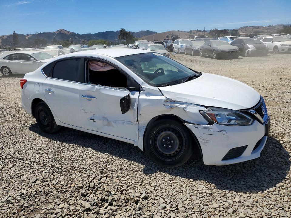 2016 Nissan Sentra მანქანა იყიდება აუქციონზე, vin: 3N1AB7AP0GY325706, აუქციონის ნომერი: 65667886