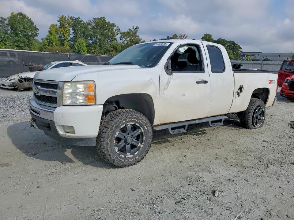 Auction sale of the 2011 Chevrolet Silverado, vin: 1GCRKSE38BZ343895, lot number: 66636356