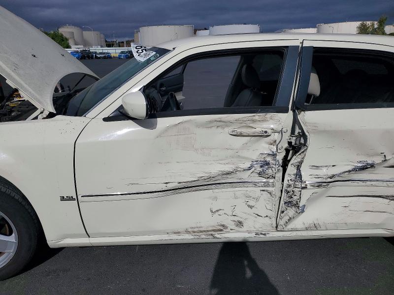 65356646 :رقم المزاد ، 2D8GZ48V55H688447 vin ، 2005 Dodge Magnum مزاد بيع