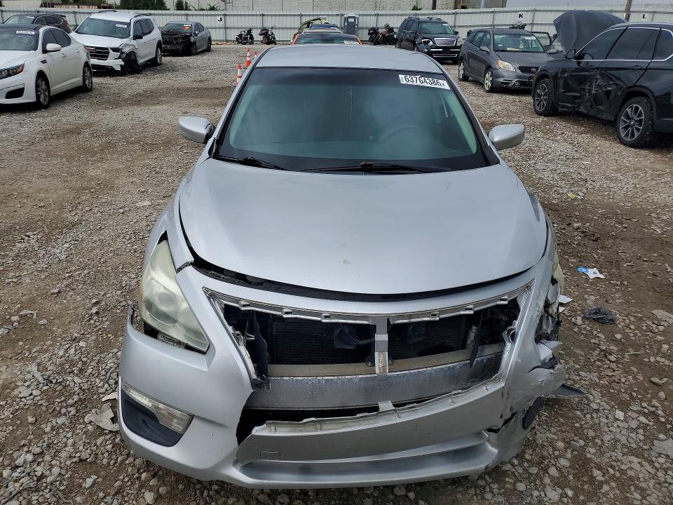 Продажа на аукционе авто 2015 Nissan Altima, vin: 1N4AL3AP4FN314552, номер лота: 63764386