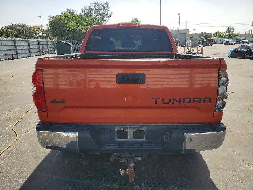 Auction sale of the 2018 Toyota Tundra, vin: 5TFDW5F11JX761965, lot number: 65352936