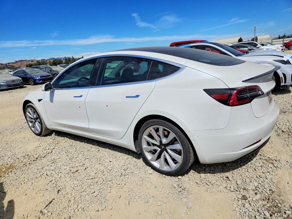 66282566 :رقم المزاد ، 5YJ3E1EA3HF002053 vin ، 2017 Tesla Model 3 مزاد بيع