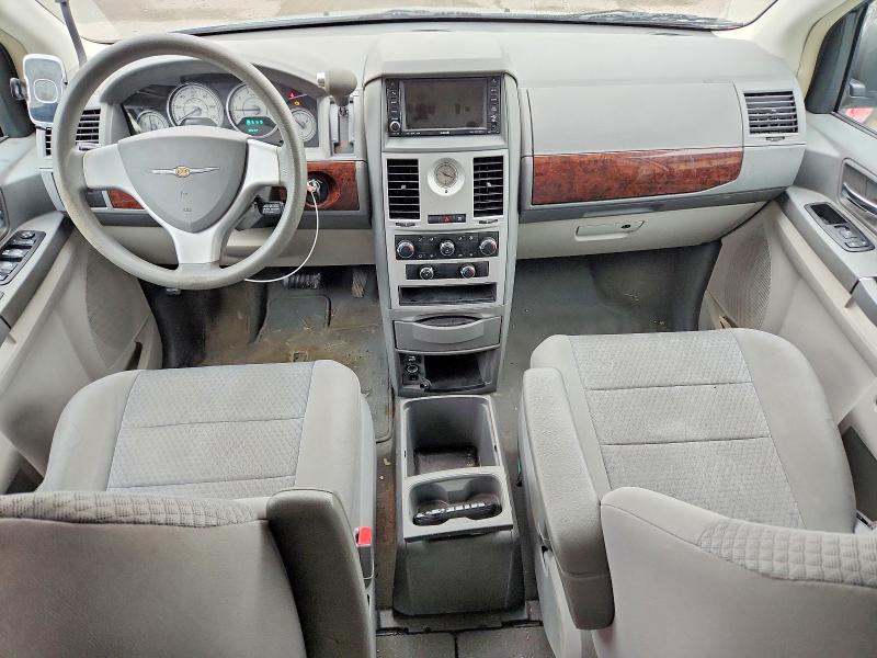 64291886 :رقم المزاد ، 2A4RR2D14AR431339 vin ، 2010 Chrysler Town & Country مزاد بيع