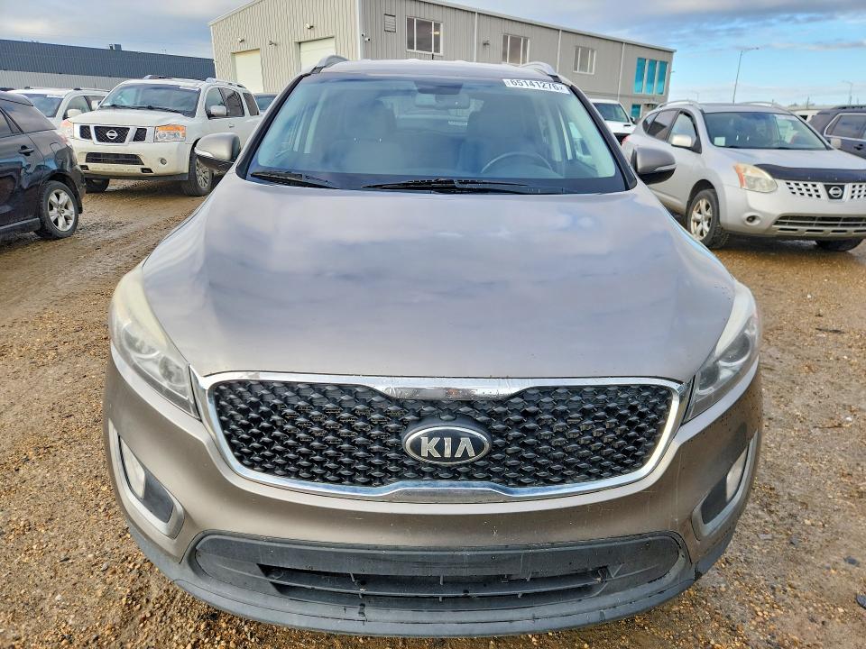 2016 Kia Sorento მანქანა იყიდება აუქციონზე, vin: 5XYPGDA13GG062215, აუქციონის ნომერი: 65141276