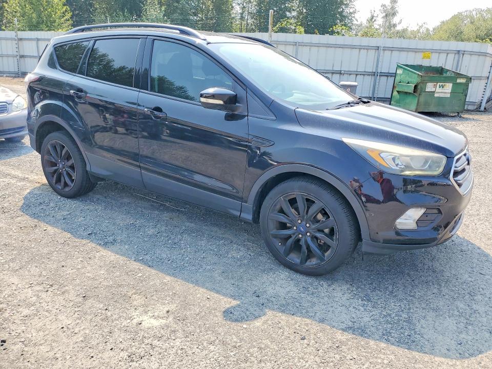 Продаж на аукціоні авто 2017 Ford Escape, vin: 1FMCU0JD6HUA45284, номер лоту: 63769256