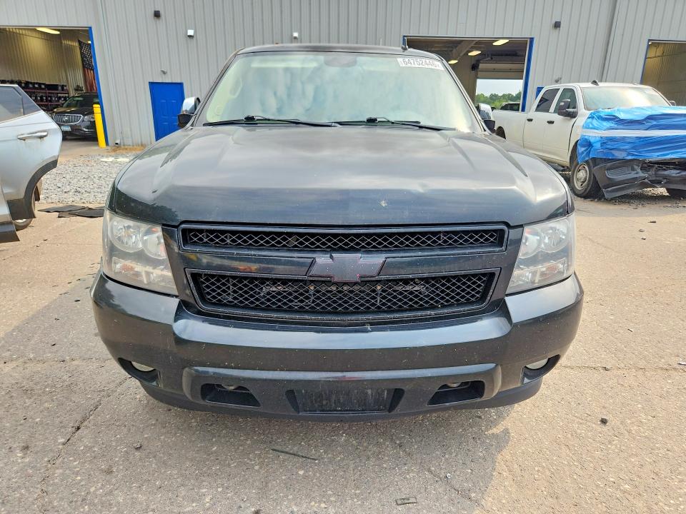 Продажа на аукционе авто 2013 Chevrolet Tahoe, vin: 1GNSKBE09DR166730, номер лота: 64752446