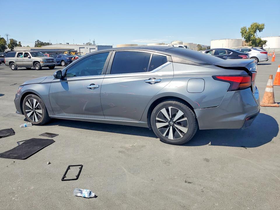 2021 Nissan Altima მანქანა იყიდება აუქციონზე, vin: 1N4BL4DV0MN340275, აუქციონის ნომერი: 64443766