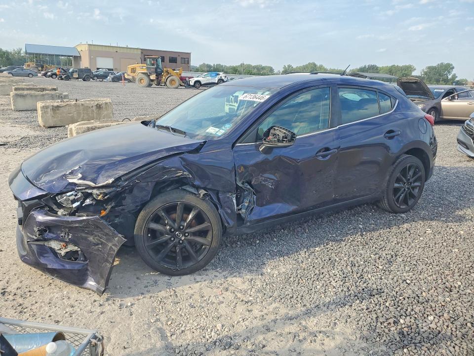 2018 Mazda 3 მანქანა იყიდება აუქციონზე, vin: 3MZBN1L38JM255206, აუქციონის ნომერი: 67136446