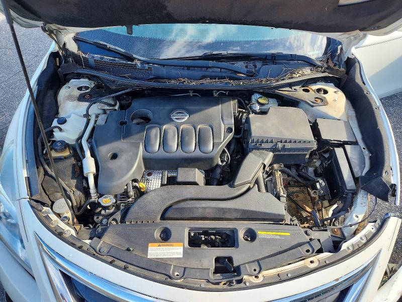 2013 Nissan Altima მანქანა იყიდება აუქციონზე, vin: 1N4AL3AP4DN417094, აუქციონის ნომერი: 63361886
