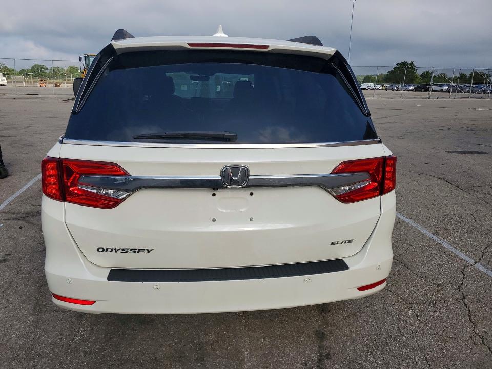 Продажа на аукционе авто 2018 Honda Odyssey, vin: 5FNRL6H93JB047644, номер лота: 63380876