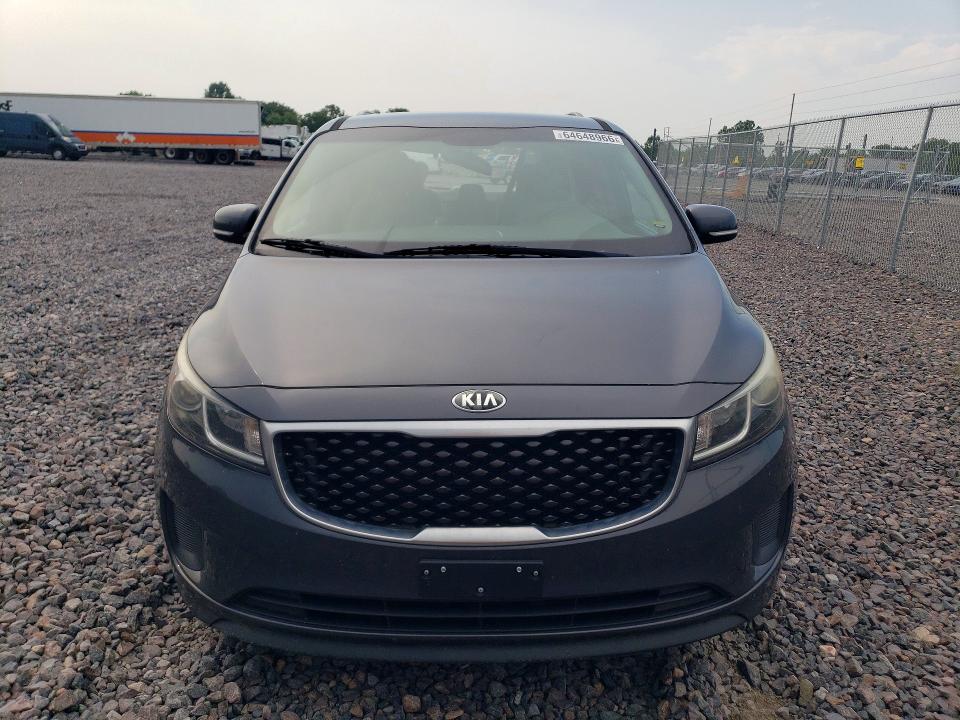 64648966 :رقم المزاد ، KNDMB5C13F6069302 vin ، 2015 Kia Sedona مزاد بيع