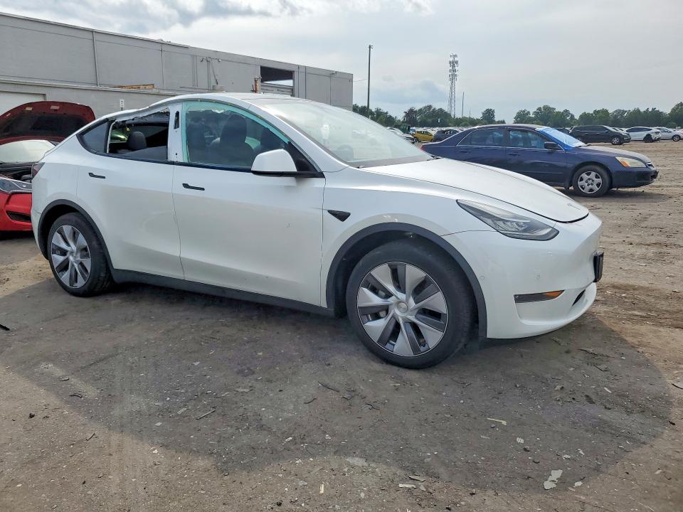 63917186 :رقم المزاد ، 7SAYGDEE4NA012476 vin ، 2022 Tesla Model Y مزاد بيع
