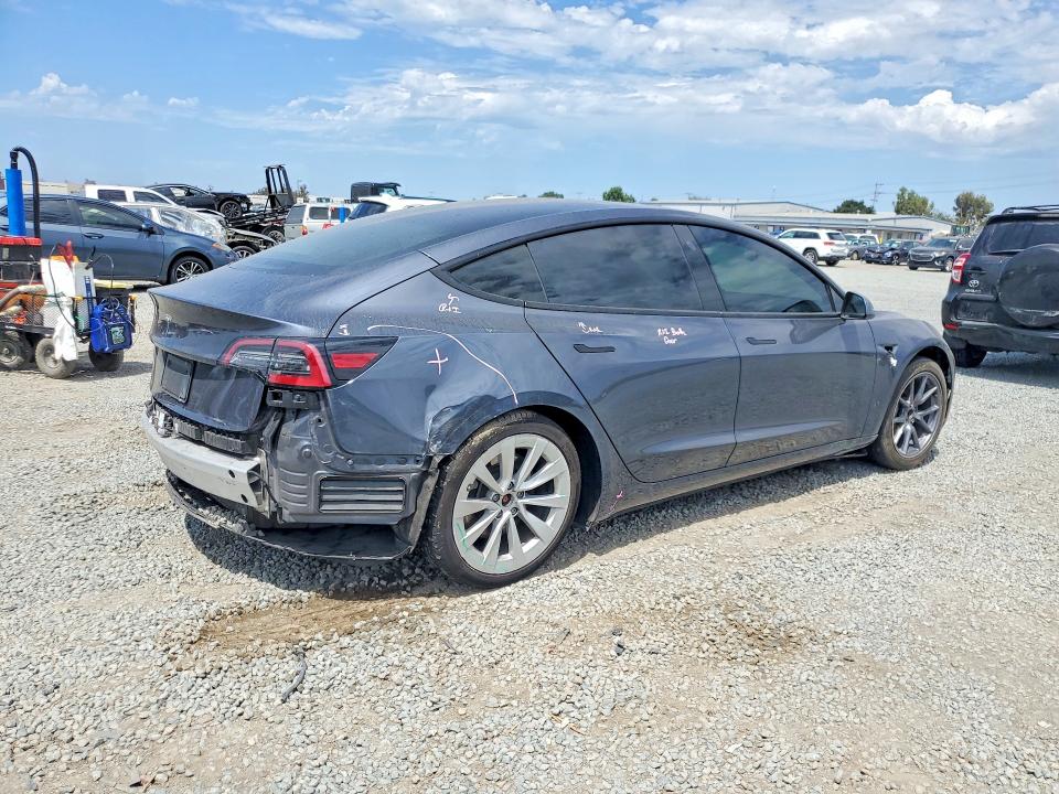 66104666 :رقم المزاد ، 5YJ3E1EA4MF082392 vin ، 2021 Tesla Model 3 مزاد بيع