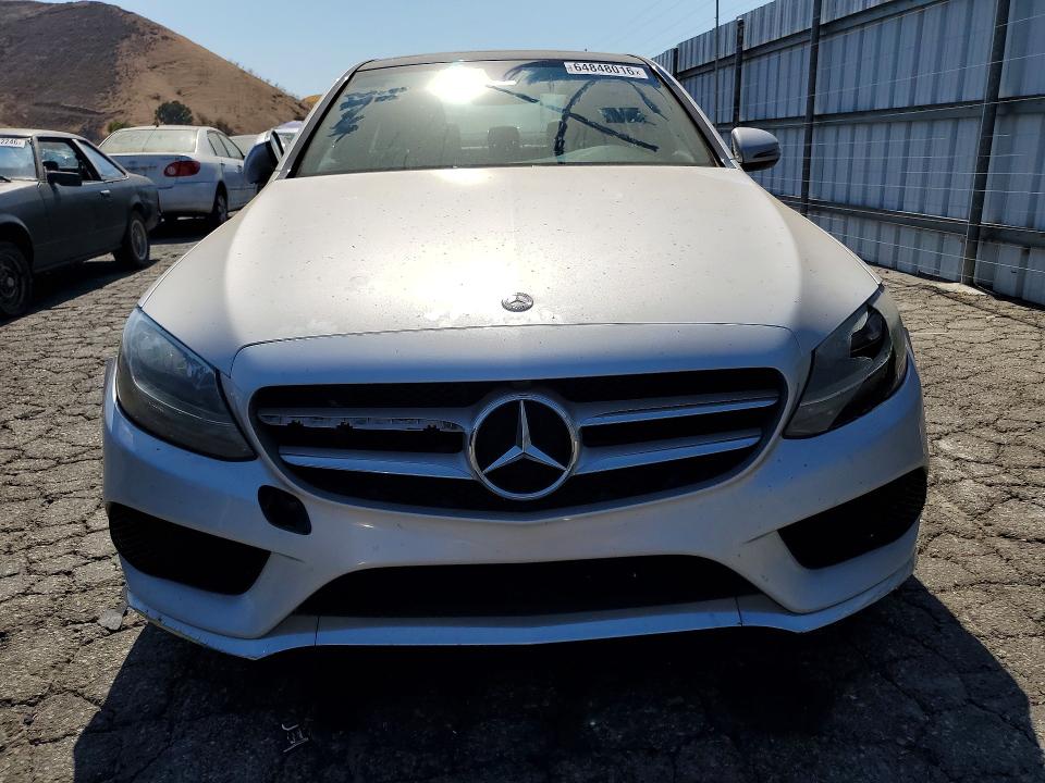 64848016 :رقم المزاد ، 55SWF4JBXHU225943 vin ، 2017 Mercedes-benz C مزاد بيع
