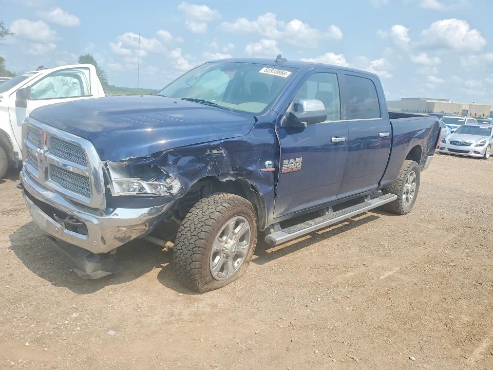 62830866 :رقم المزاد ، 3C6UR5DLXJG380722 vin ، 2018 Ram 2500 مزاد بيع