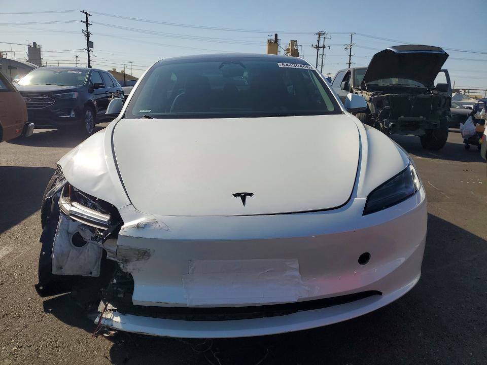 Продажа на аукционе авто 2024 Tesla Model 3, vin: 5YJ3E1EBXRF735050, номер лота: 64439446