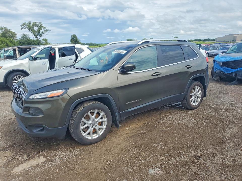 64620186 :رقم المزاد ، 1C4PJLCB2FW629002 vin ، 2015 Jeep Cherokee مزاد بيع