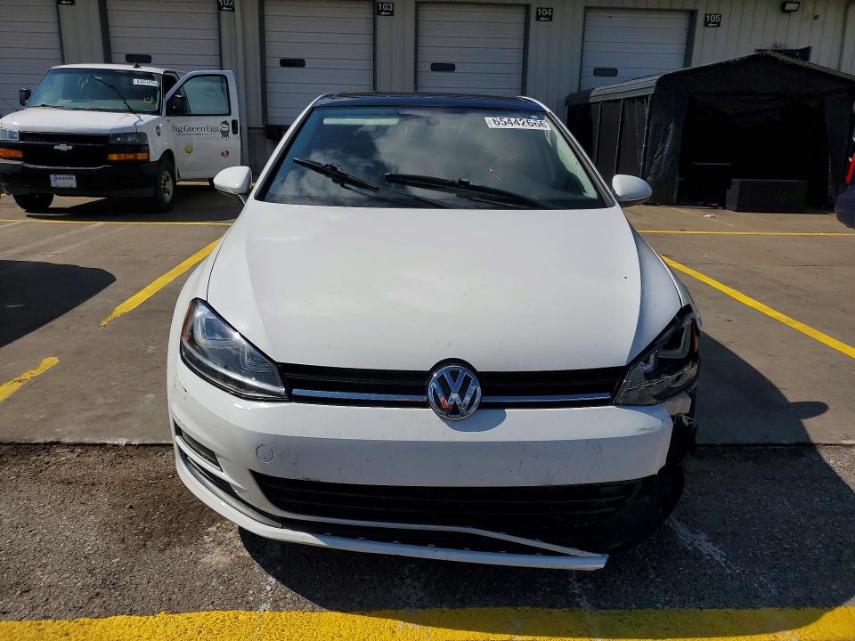 65442666 :رقم المزاد ، 3VW217AU4FM044778 vin ، 2015 Volkswagen Golf مزاد بيع