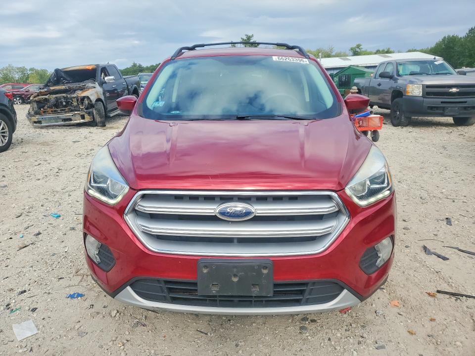 2017 Ford Escape მანქანა იყიდება აუქციონზე, vin: 1FMCU9GD1HUB30402, აუქციონის ნომერი: 66263396