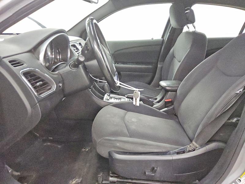61455636 :رقم المزاد ، 1C3CCBBB4DN633354 vin ، 2013 Chrysler 200 مزاد بيع