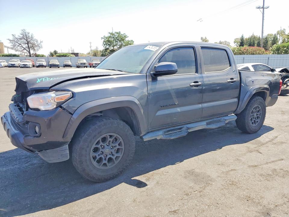 64293656 :رقم المزاد ، 3TMAZ5CN7NM189989 vin ، 2022 Toyota Tacoma مزاد بيع