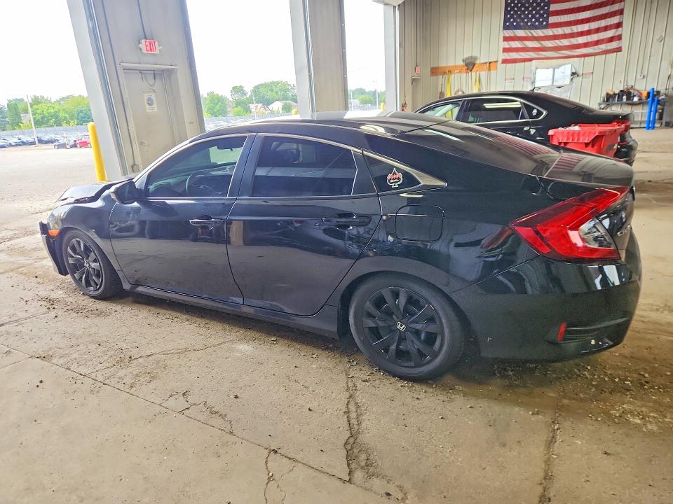 63938696 :رقم المزاد ، 19XFC2E51HE067470 vin ، 2017 Honda Civic مزاد بيع