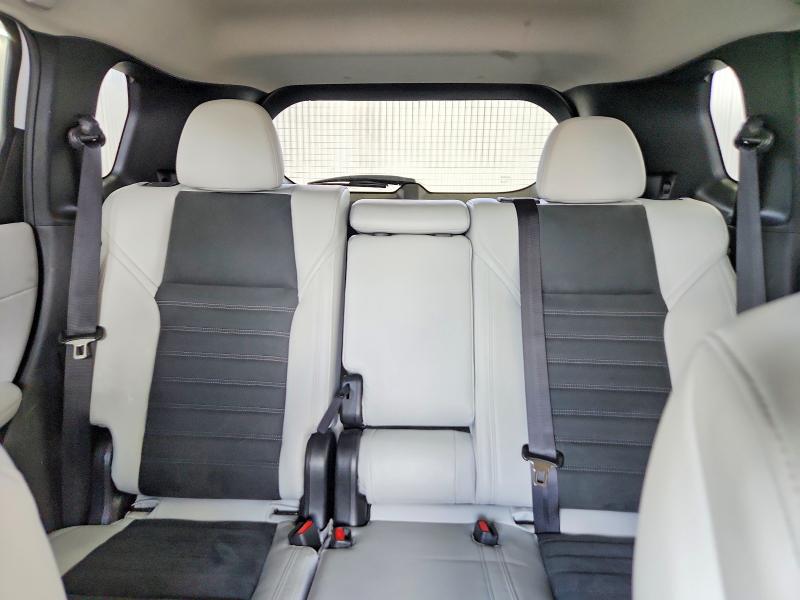 64243256 :رقم المزاد ، JA4J3VA85SZ025515 vin ، 2025 Mitsubishi Outlander مزاد بيع